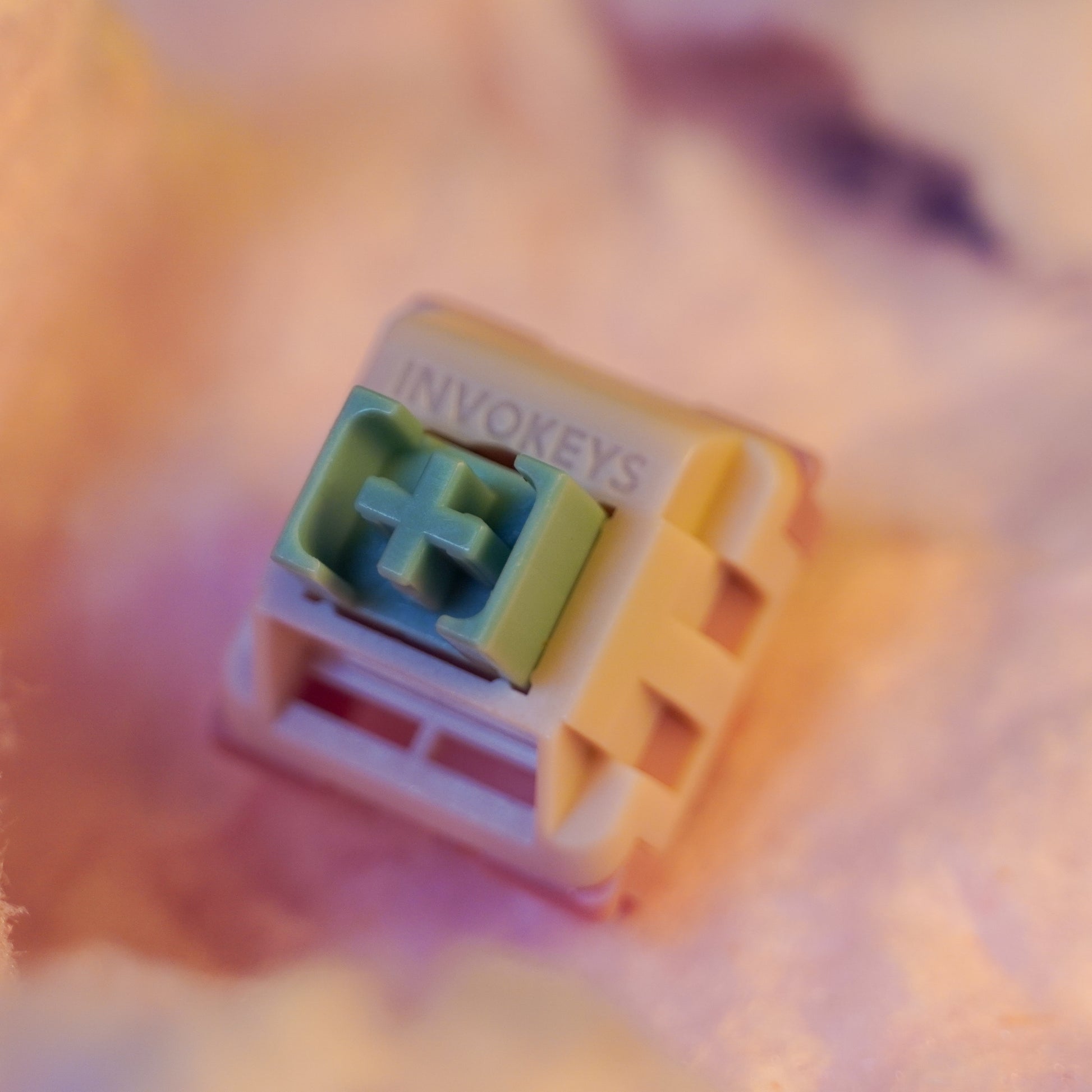Alas x Invokeys Daydreamer Silent Switches Closeup